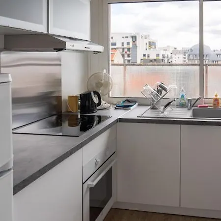 F2 Hypercentre Ferrand Apartment