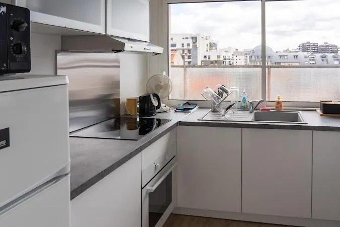 F2 Hypercentre Ferrand Apartment